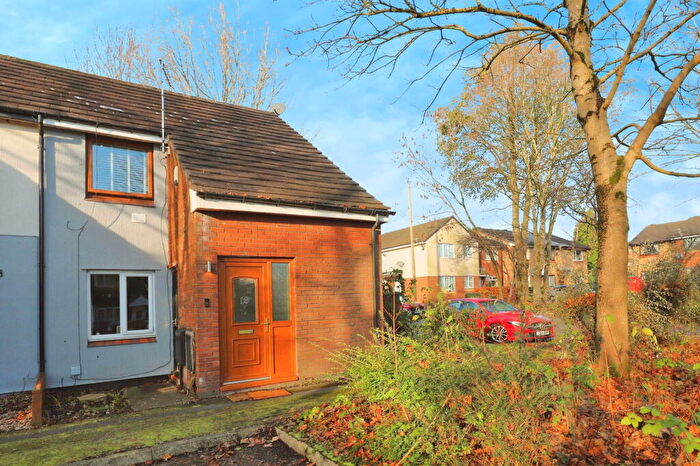 1 Bedroom Apartment For Sale In Barrett Court, Bury, BL9