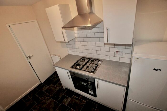 3 Bedroom Flat To Rent In Silkeys Lane, North Shields, Tyne & Wear, NE29