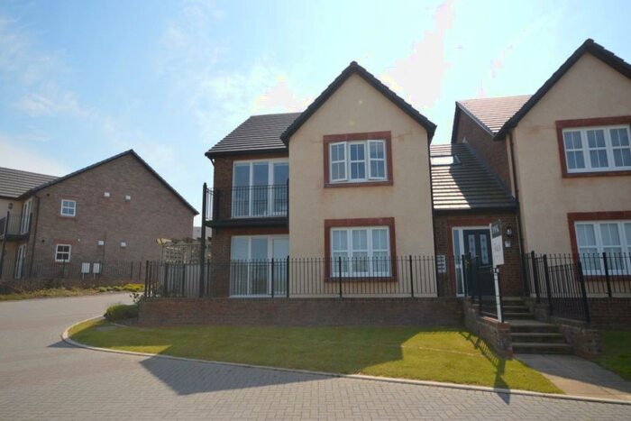 2 Bedroom Flat To Rent In Waters Edge Close, Whitehaven, Cumbria, CA28
