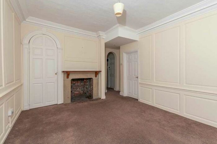 2 Bedroom Apartment To Rent In High Street, Hemel Hempstead, HP1