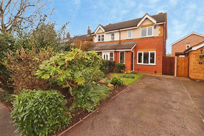 2 Bedroom Semi Detached House For Sale In Admiral Walk, Lincoln, LN2