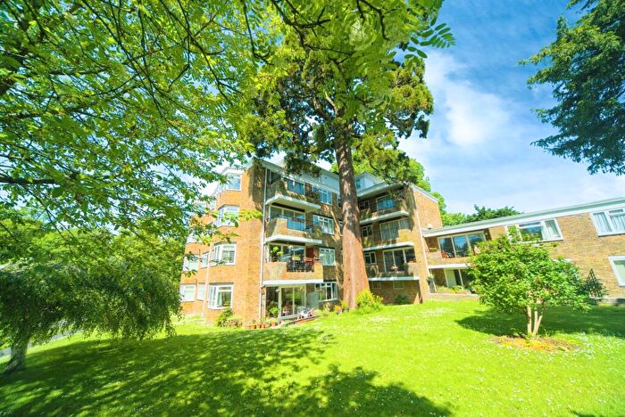 2 Bedroom Flat For Sale In Laine Close, Brighton, East Sussex, BN1