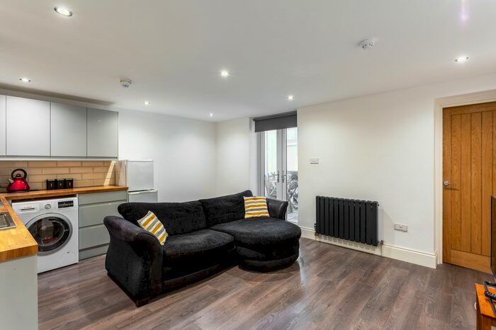 1 Bedroom Flat To Rent In Clarendon Place, Brighton BN2