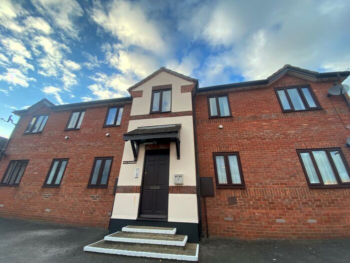 1 Bedroom Apartment To Rent In Orchard Road, Trowbridge, BA14