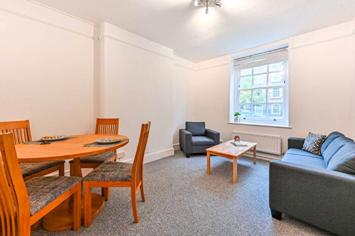 2 Bedroom Flat To Rent In Scott Ellis Gardens, St John's Wood, London, NW8