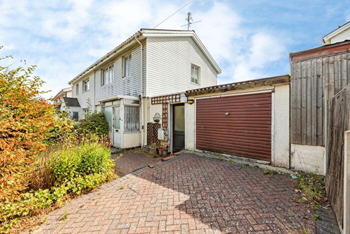 3 Bedroom End Of Terrace House For Sale In Northwick Road, Watford, WD19