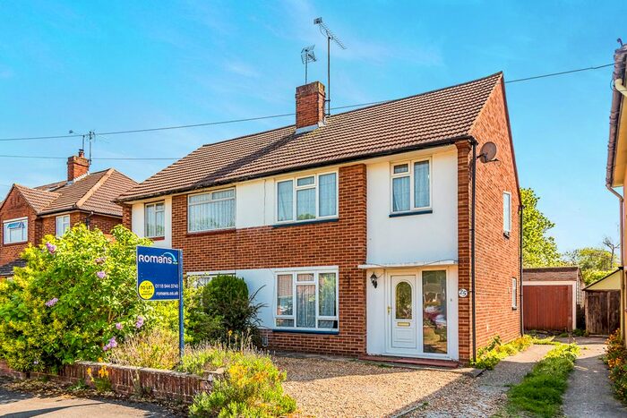 3 Bedroom Semi-Detached House To Rent In Roslyn Road, Woodley, Reading, RG5