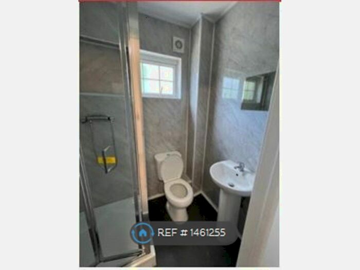 Studio To Rent In Kings Road, Caversham, Reading, RG4