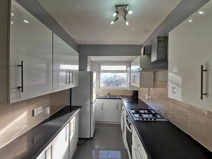 3 Bedroom Detached Bungalow To Rent In Eton Avenue, Wembley HA0