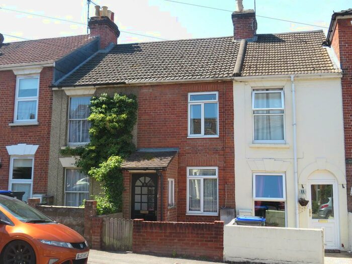 2 Bedroom Property To Rent In Park Street, Salisbury, SP1