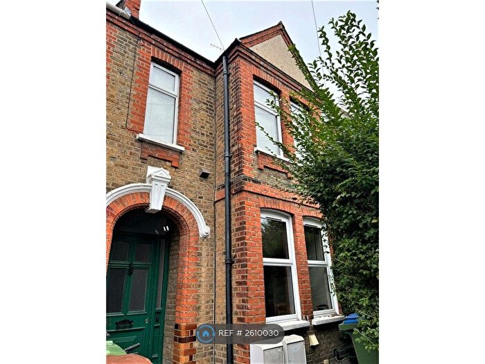 1 Bedroom Flat To Rent In Carr Road, London, E17