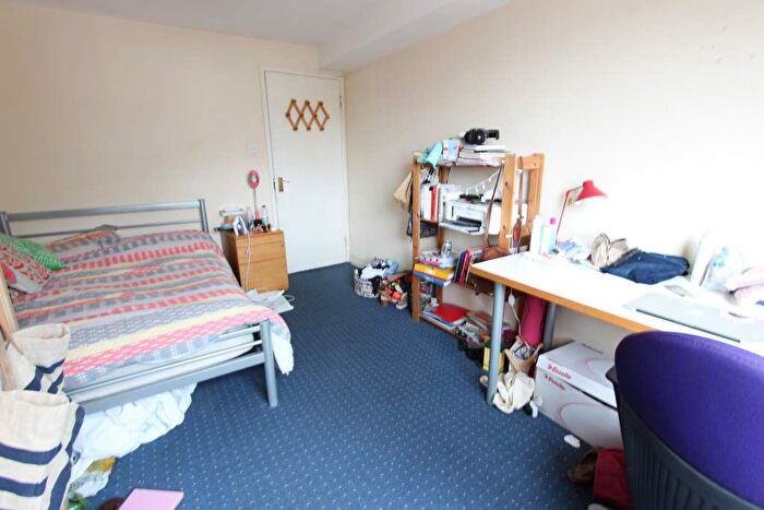 2 Bedroom Flat To Rent In Gresse Street, London, W1T