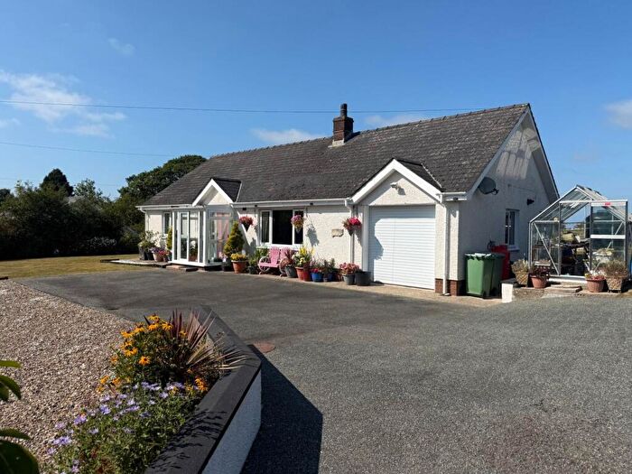 3 Bedroom Bungalow For Sale In Llanarth, Ceredigion, SA47