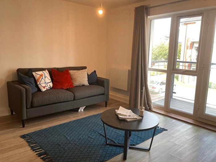 1 Bedroom Flat To Rent In Holmbush Mews, The Green, RH12