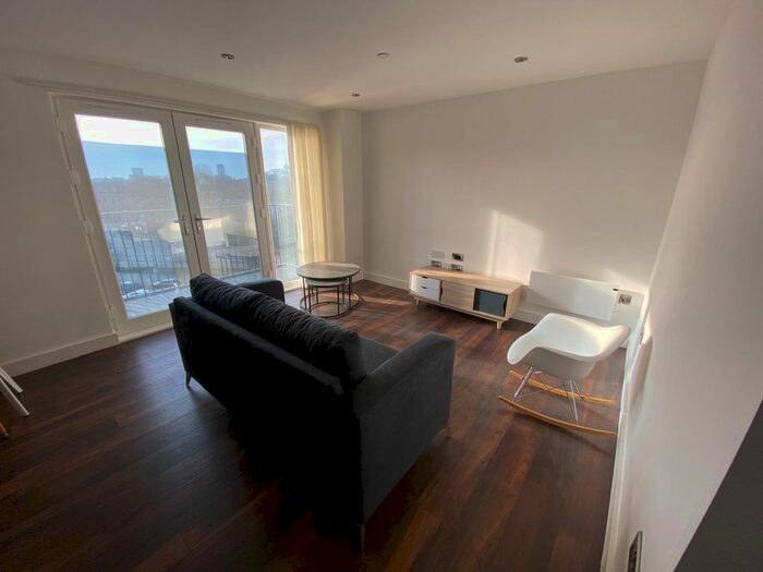 2 Bedroom Flat To Rent In Ordsall Lane, Salford, M5