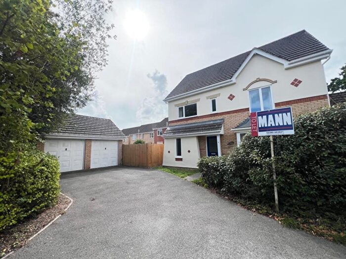 6 Bedroom House To Rent In Radleigh Gardens, Hazel Farm, SO40