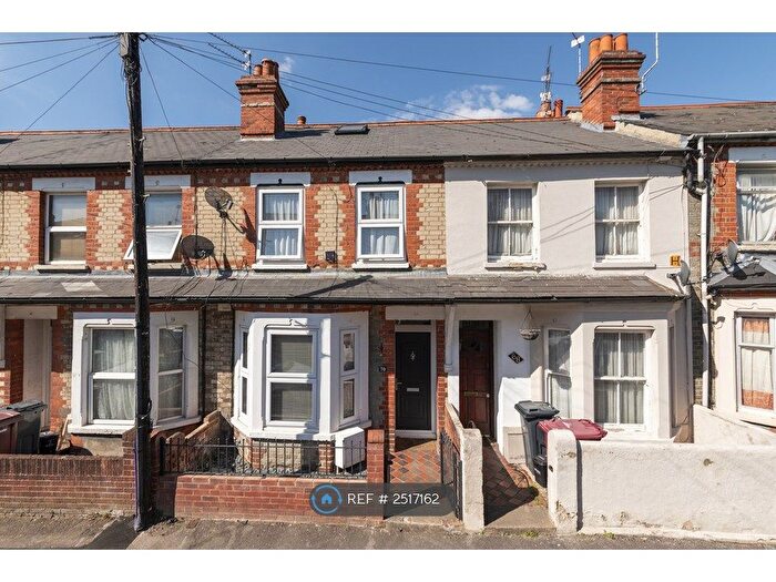 3 Bedroom Terraced House To Rent In Audley Street, Reading, RG30