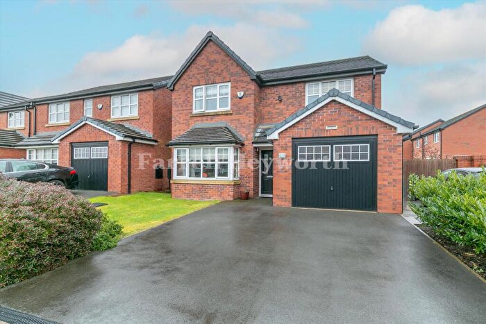 4 Bedroom House For Sale In Grasmere Avenue, Farington, Leyland, PR25