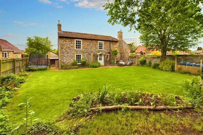5 Bedroom Detached House For Sale In Croxton, IP24