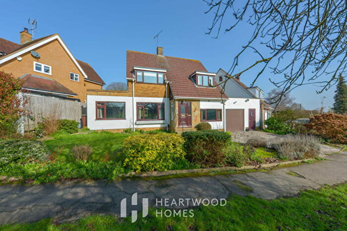 3 Bedroom Detached House For Sale In Sandpit Lane, St. Albans, AL4