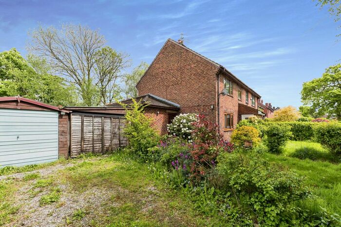 3 Bedroom Semi-Detached House To Rent In Gregson Lane, Hoghton, Preston, Lancashire, PR5