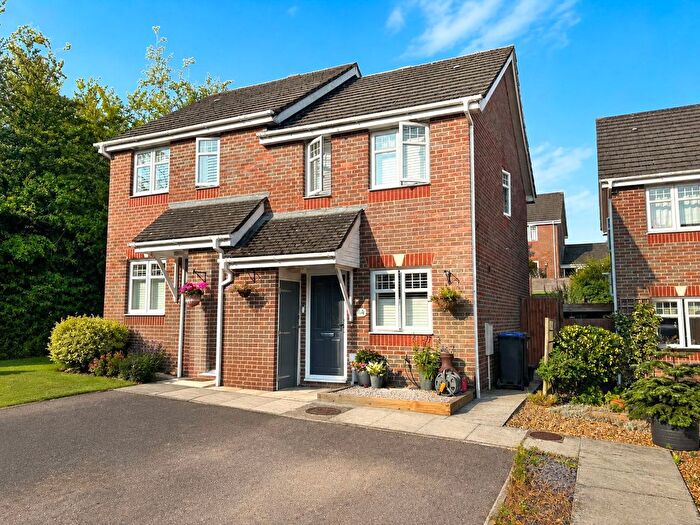 2 Bedroom Semi-detached House For Sale In Bouchers Way, Salisbury, Wiltshire, SP2
