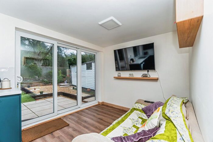 3 Bedroom Detached Bungalow For Sale In Orchard Close, North Baddesley, Southampton, SO52