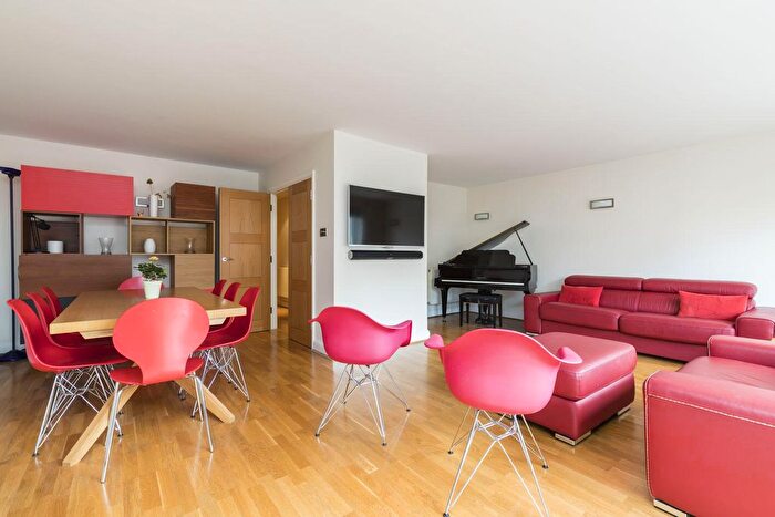 1 Bedroom Flat To Rent In New Globe Walk, London, SE1