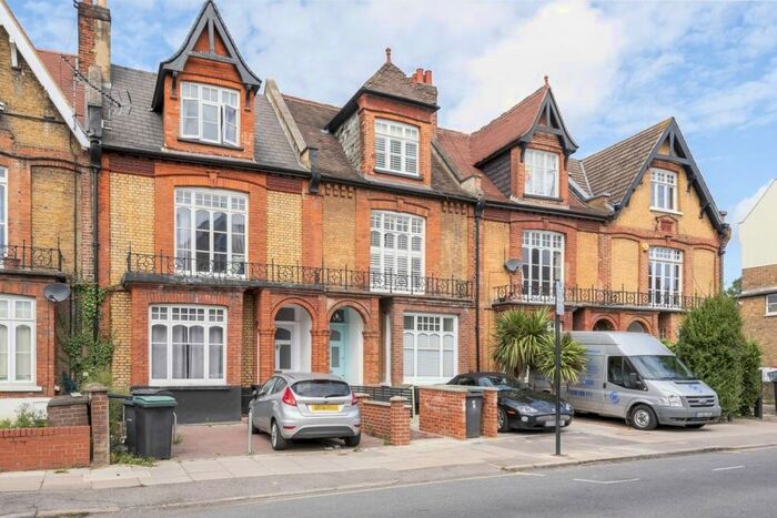 6 Bedroom Terraced House To Rent In Stapleton Hall Road, London, N4