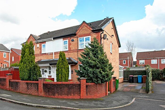 3 Bedroom Semi-Detached House To Rent In Whimberry Close, Salford, Greater Manchester, M5