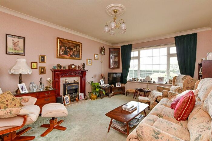 3 Bedroom Detached Bungalow For Sale In McWilliam Road, Woodingdean, Brighton, East Sussex, BN2