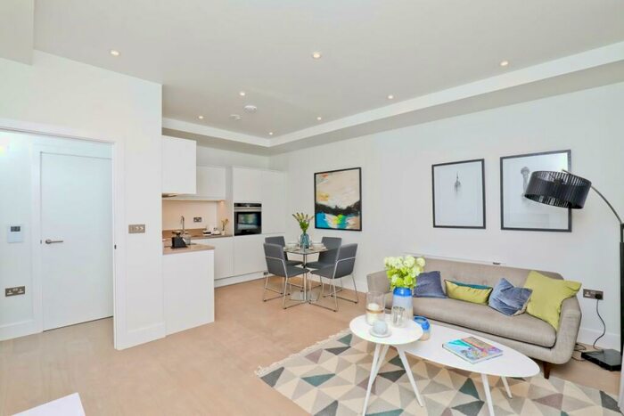 1 Bedroom Apartment To Rent In - Friars Walk, Lewes, BN7