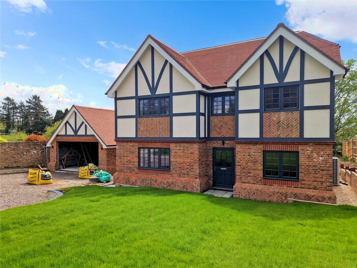 4 Bedroom Detached House To Rent In Lewes Road, Haywards Heath, West Sussex, RH17