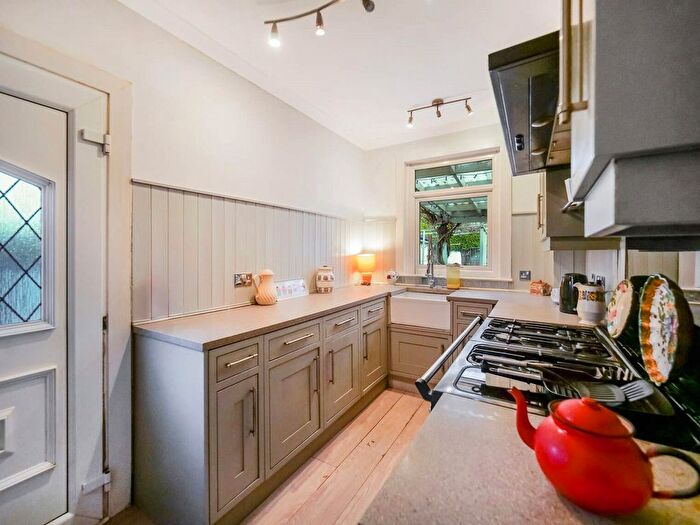 2 Bedroom Semi-Detached House For Sale In Strowan Crescent, Sandyhills, Glasgow, G32