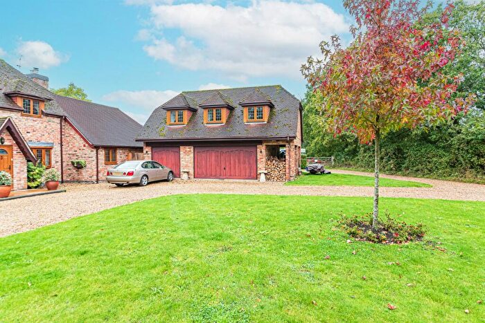 1 Bedroom Apartment To Rent In New Mill Road, Eversley, Hook, RG27