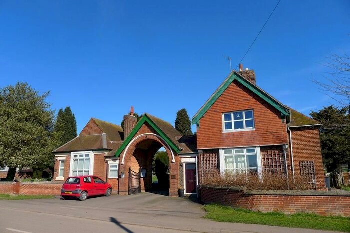 3 Bedroom Detached House To Rent In Bosworth Road, DE12