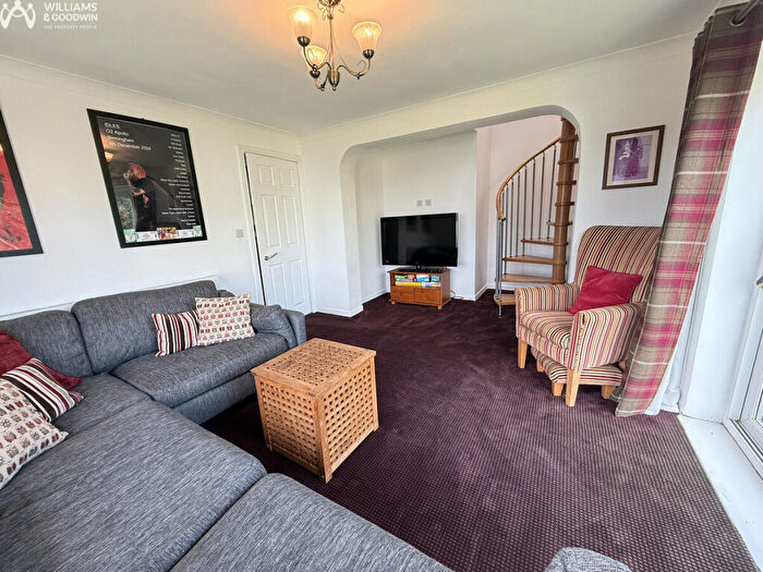 4 Bedroom Detached House For Sale In Cae Ysgawen, Brynteg, Anglesey, LL78