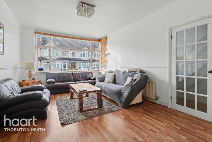 3 Bedroom Terraced House For Sale In Limpsfield Avenue, Thornton Heath, CR7