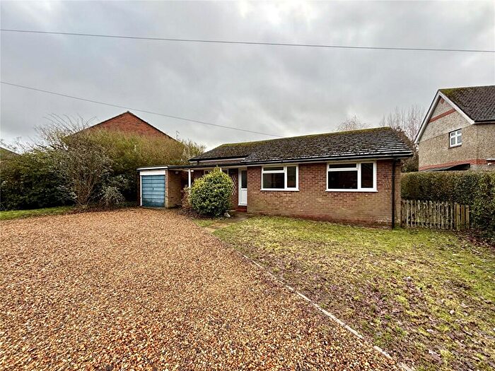 3 Bedroom Bungalow For Sale In Blackwater Grove, Alderholt, Fordingbridge, Dorset, SP6