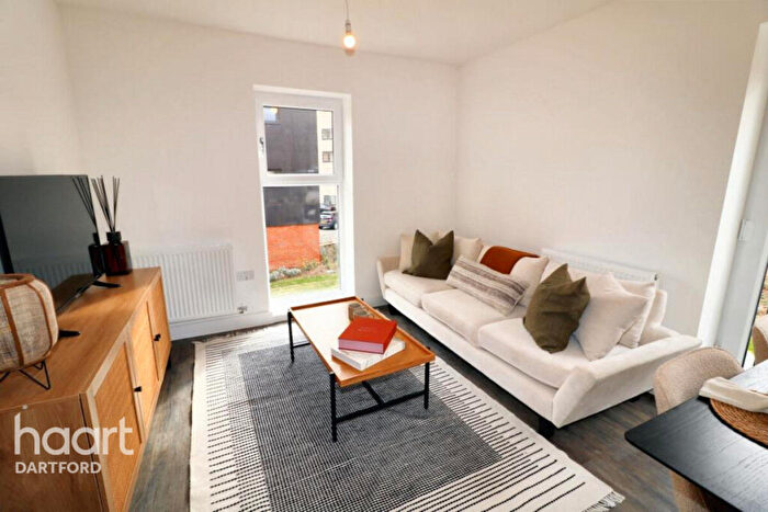 2 Bedroom Apartment To Rent In Brunton Bank, Swanscombe, DA10