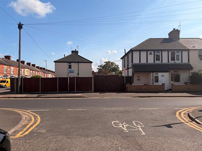 3 Bedroom Semi Detached House For Sale In Kirkdale Road, South Wigston, LE18