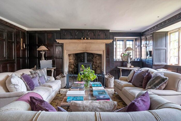 5 Bedroom Manor House To Rent In High Street, Box, SN13
