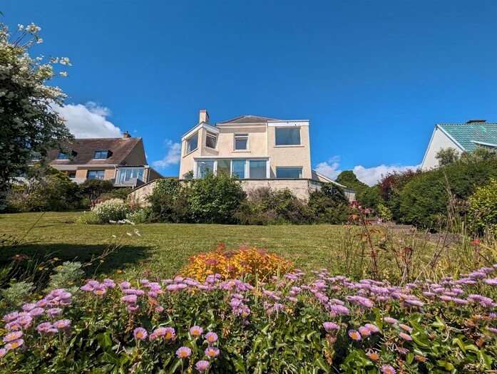 3 Bedroom Detached House To Rent In Hayston Avenue, Hakin, Milford Haven, SA73