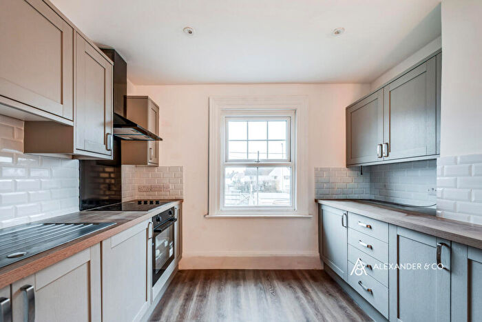 1 Bedroom Flat To Rent In Banbury Road, Bicester, Oxfordshire, OX26