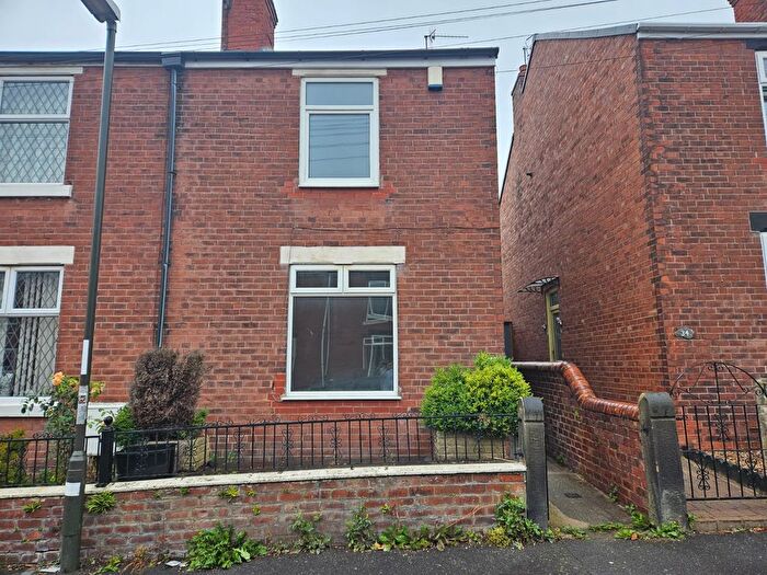 2 Bedroom End Of Terrace House To Rent In School Board Lane, Chesterfield, S40