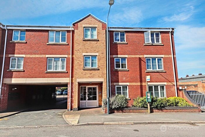 1 Bedroom Flat For Sale In Childes Court, Henry Street, Nuneaton, CV11