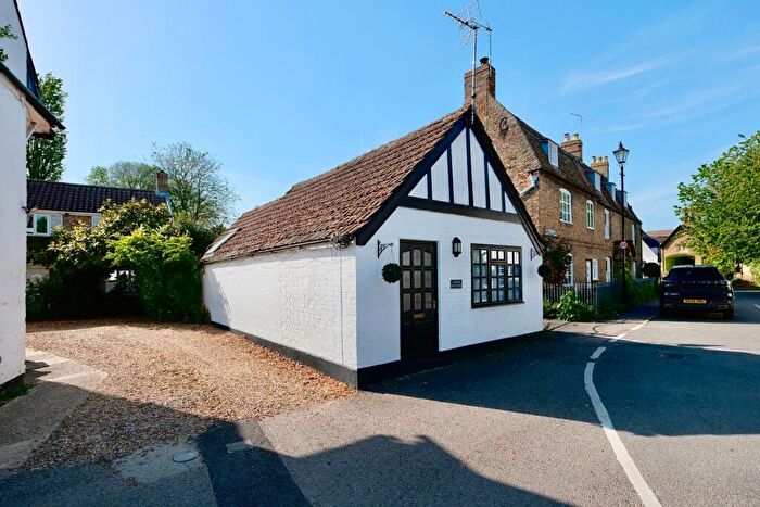1 Bedroom Bungalow For Sale In The Green, Houghton, Huntingdon, PE28