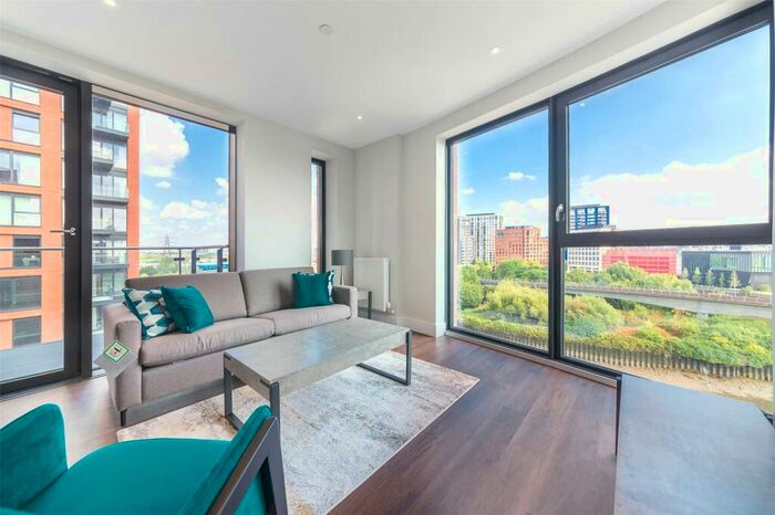 3 Bedroom Apartment To Rent In Handlebury House, Leamouth Road, Orchard Wharf, London, E14