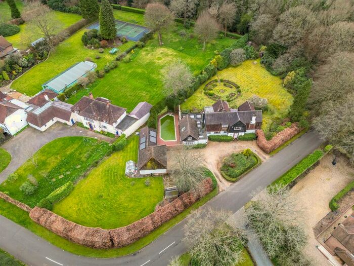 5 Bedroom Detached House For Sale In Frithsden Copse, Berkhamsted, HP4