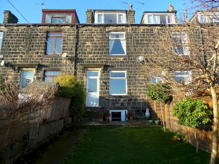 4 Bedroom Terraced House To Rent In Swaine Hill Crescent, Yeadon, Leeds LS19